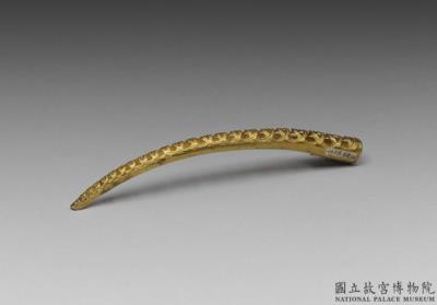 图片[2]-Gold openwork fingernail guard with interlocking circles decoration, Ch’ing dynasty-China Archive